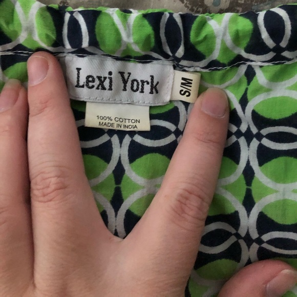 Top - Picture 2 of 3